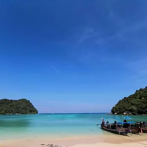 Pp Red Tuna Hut 2*, Ko Phi Phi Thailand